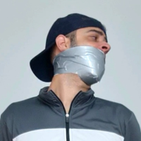 boygaggedbr