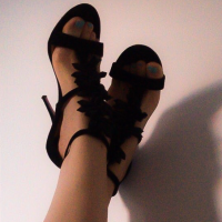 fendifoxfeet