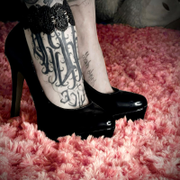 nashiedollyfeet