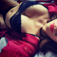 tempting_layla