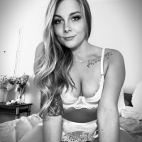 queenbecs23