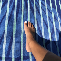 lunaberry_feet