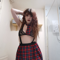 shazza_382x
