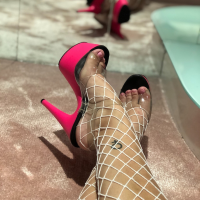 feetbydessie